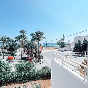 Apart Otel Panas, Aya Napa
